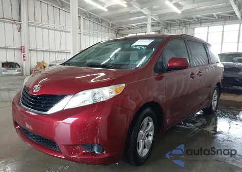 2013 Toyota Sienna Le V6 8 Passenger from USA, damaged, VIN 5TDKK3DC3DS352887